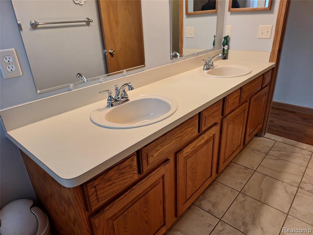 19167 Sandpiper Drive, Macomb, MI 48044 — Photo 22
