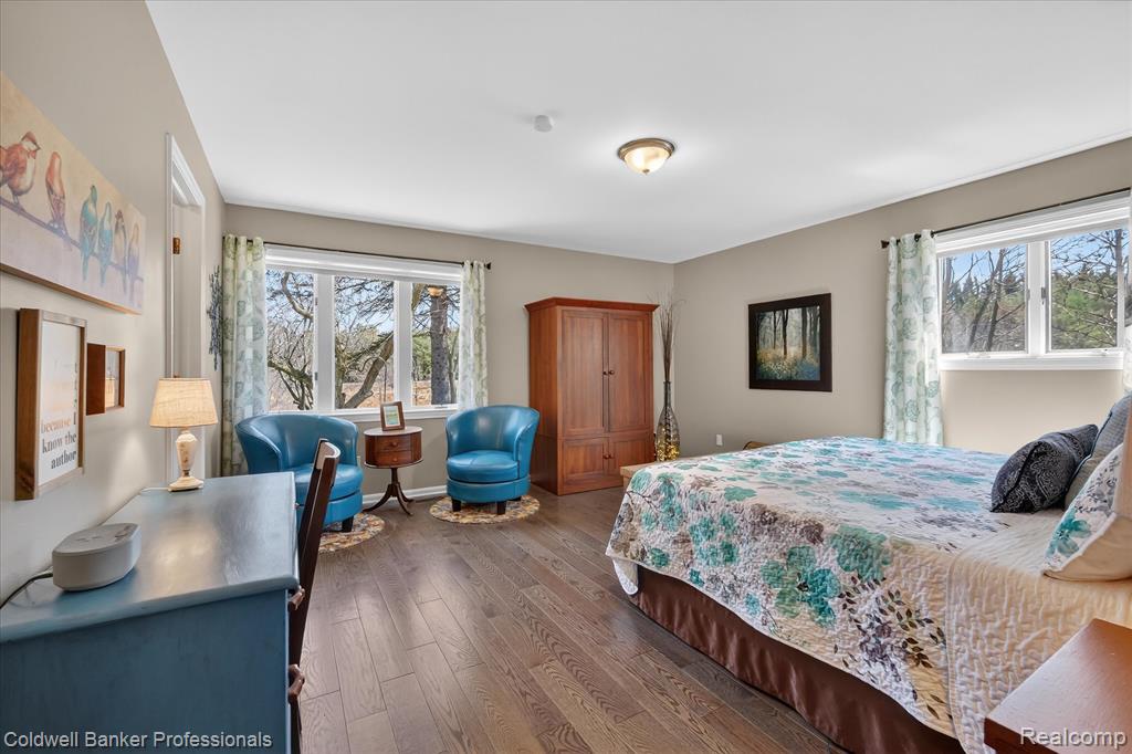 4380 Warwick Circle Drive, Grand Blanc, MI 48439 — Photo 13
