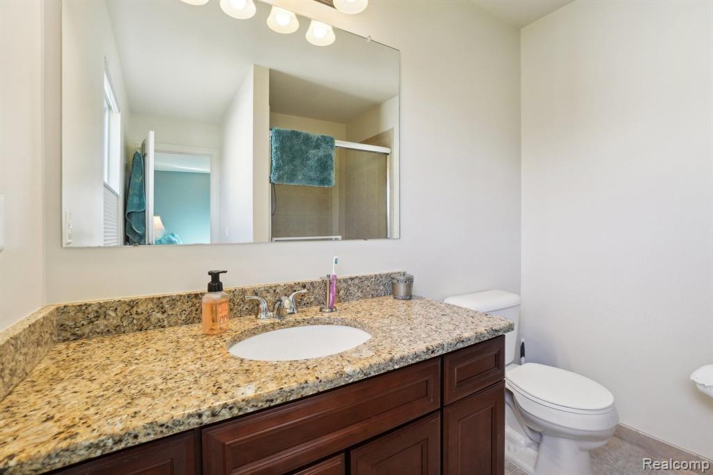 61223 BURNINGWOOD Drive, Washington, MI — Photo 30