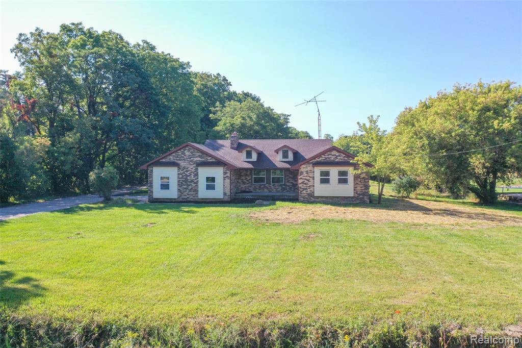 11120 Green Road, Goodrich Vlg, MI — Photo 21