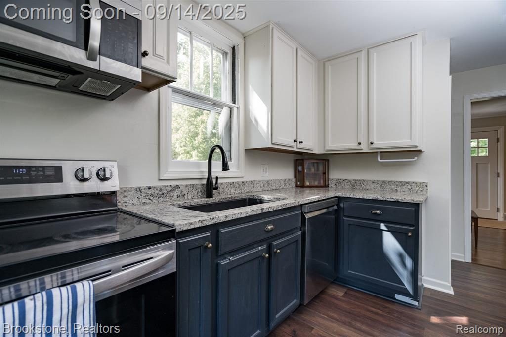561 Pontiac Street, Oxford, MI 48371 — Photo 13