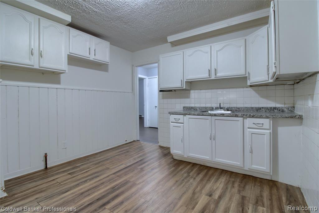 12897 Riad Street, Detroit, MI 48224 — Photo 7