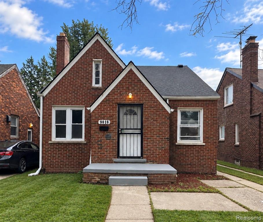 9816 Balfour Road, Detroit, MI 48224