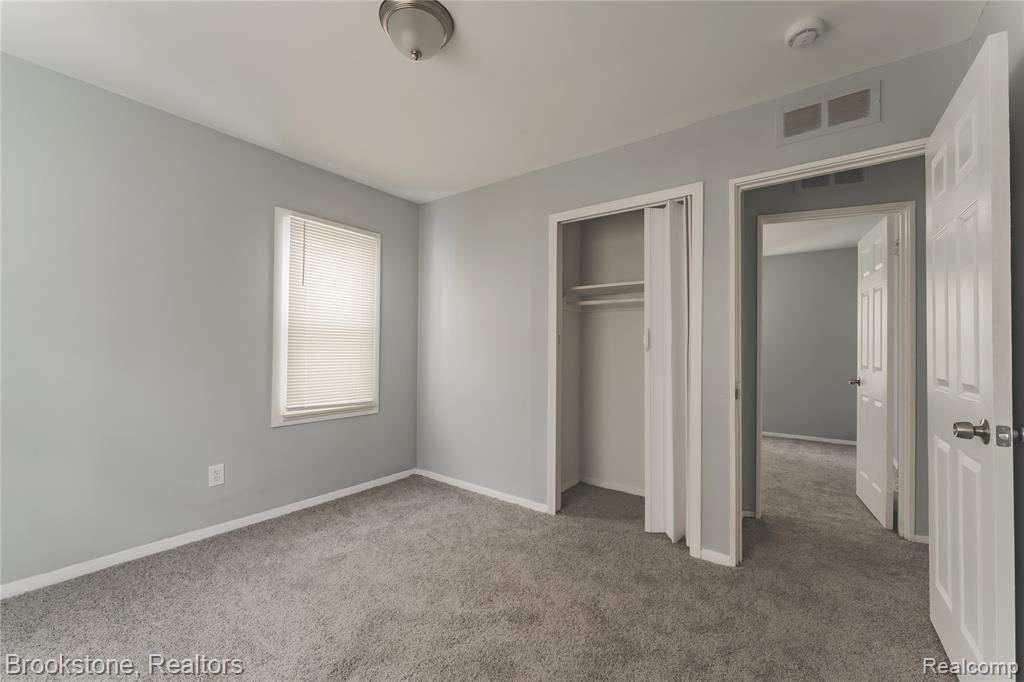 694 Emerson Avenue, Pontiac, MI 48340 — Photo 23