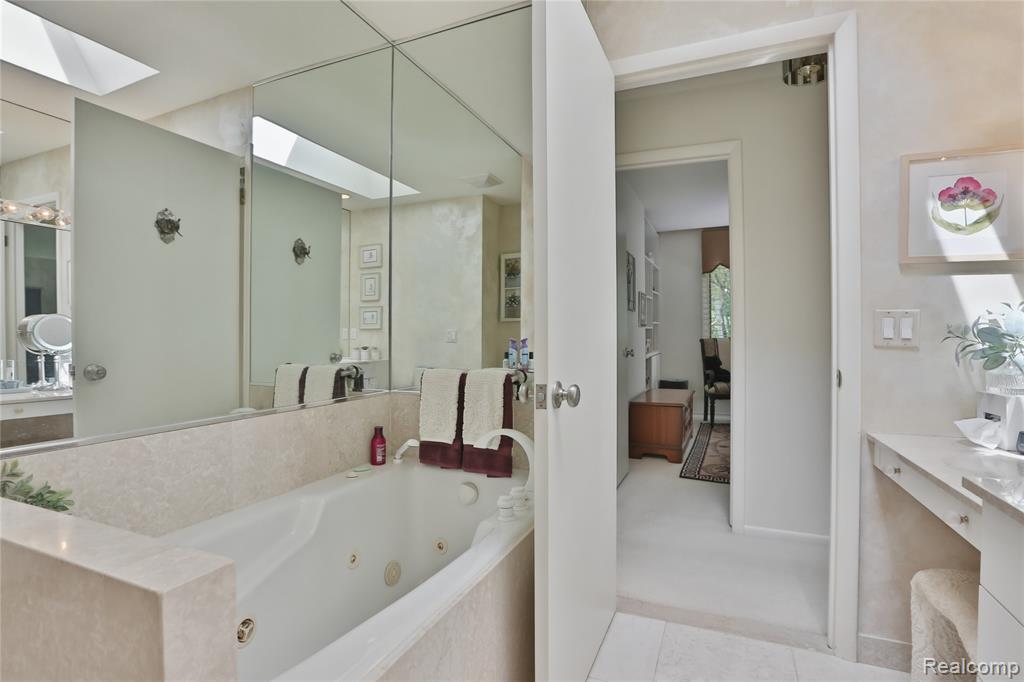 4070 Cross Road, White Lake, MI — Photo 18