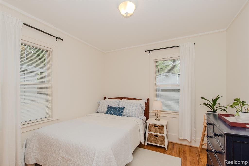 927 N Maple Avenue, Royal Oak, MI 48067 — Photo 33