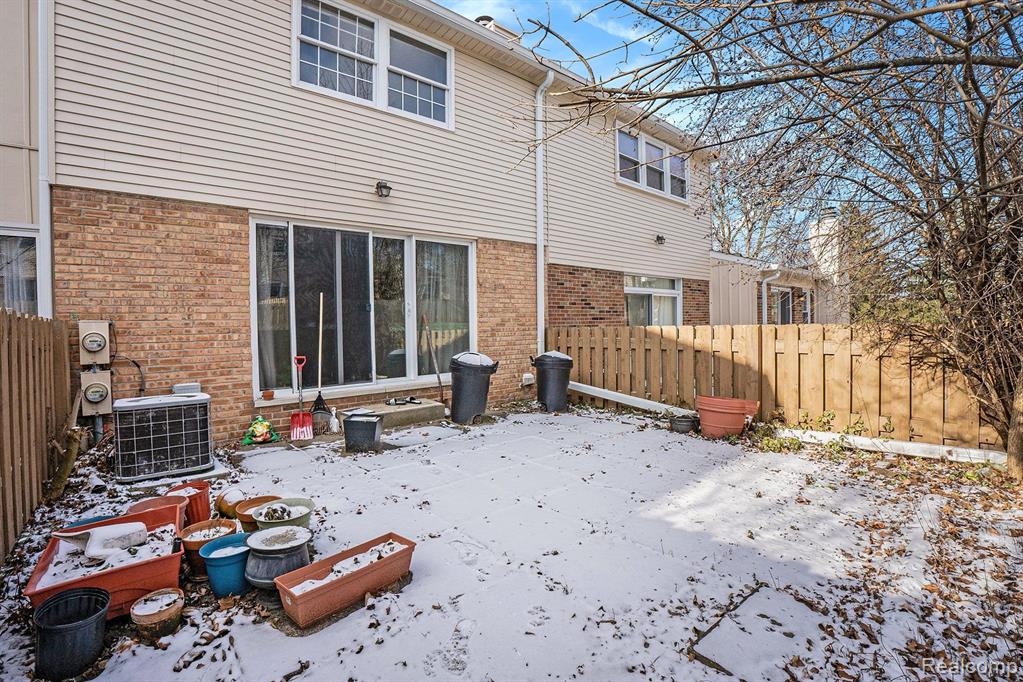 1814 BRENTWOOD Drive, Troy, MI 48098 — Photo 16