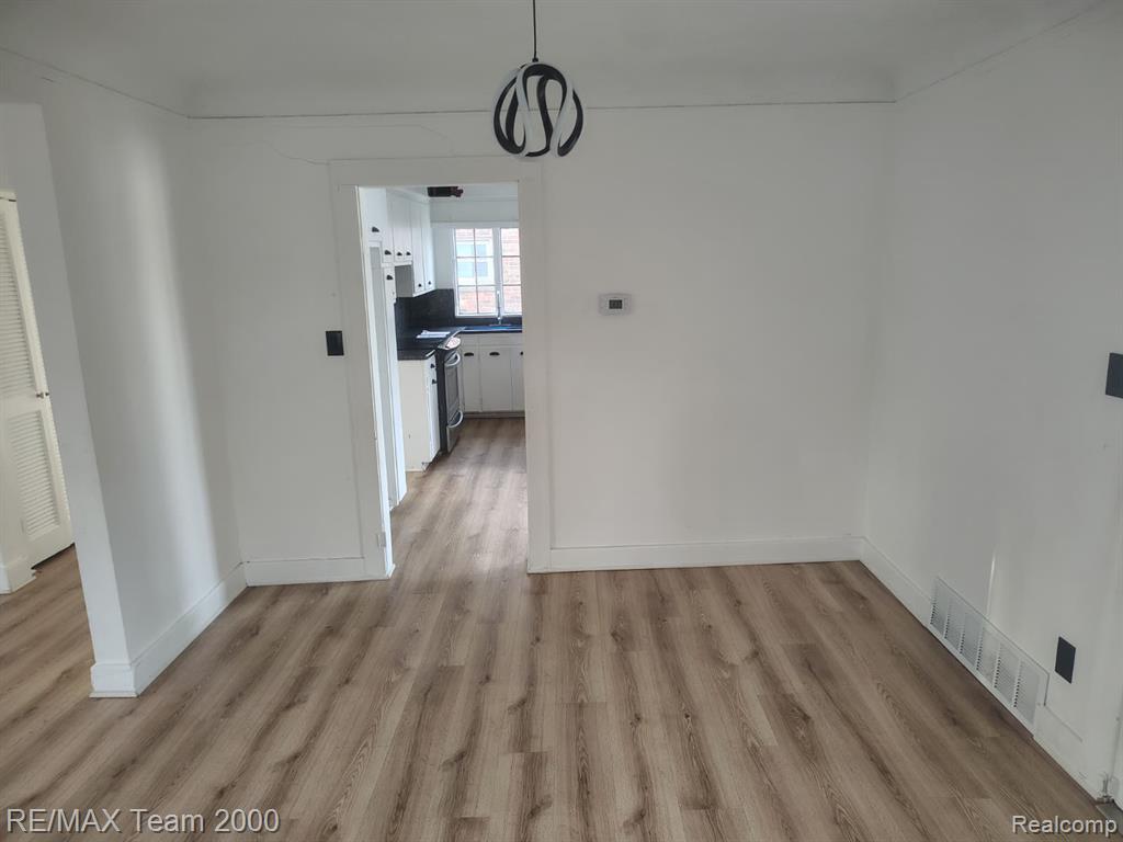 15092 Faust Avenue, Detroit, MI 48223 — Photo 11