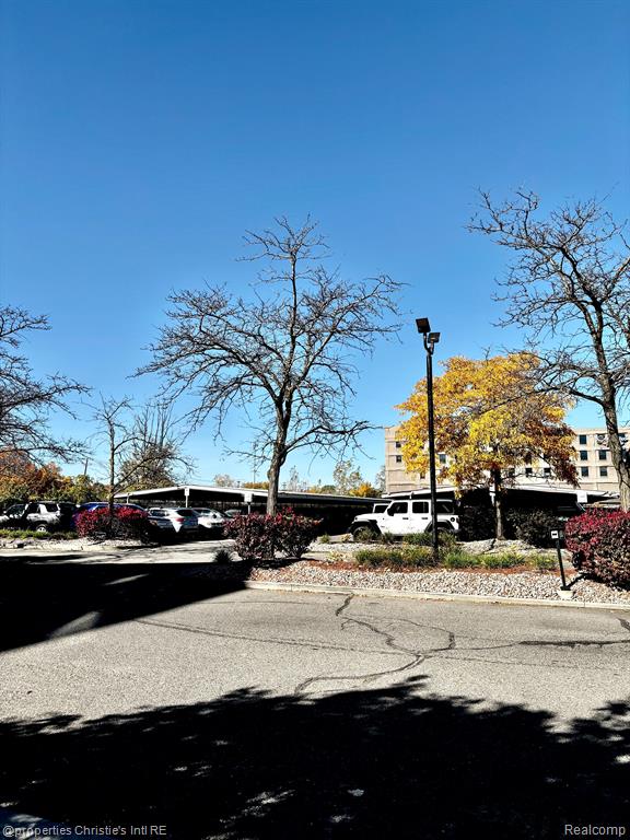 6533 E JEFFERSON Avenue, 327, Detroit, MI 48207 — Photo 30
