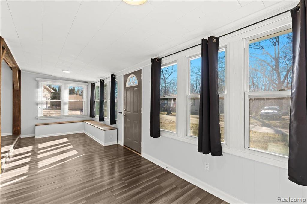 9637 PALMER Road, Whitmore Lake, MI 48189 — Photo 4