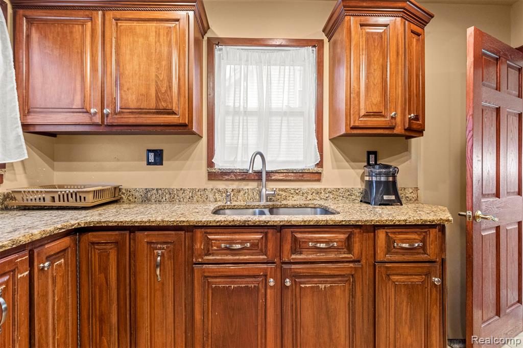 4836 Firestone Street, Dearborn, MI, 48126