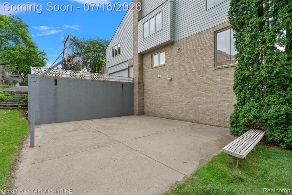 4948 Champlain Circle, West Bloomfield, MI 48323 — Photo 65