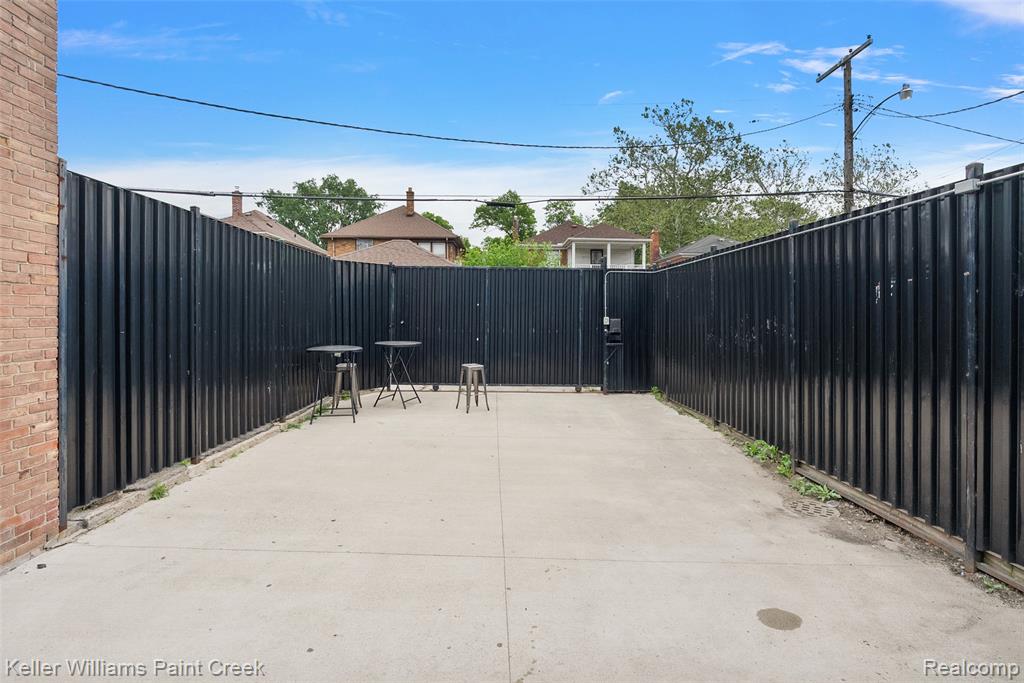16166 Meyers Road, Detroit, MI 48235 — Photo 11