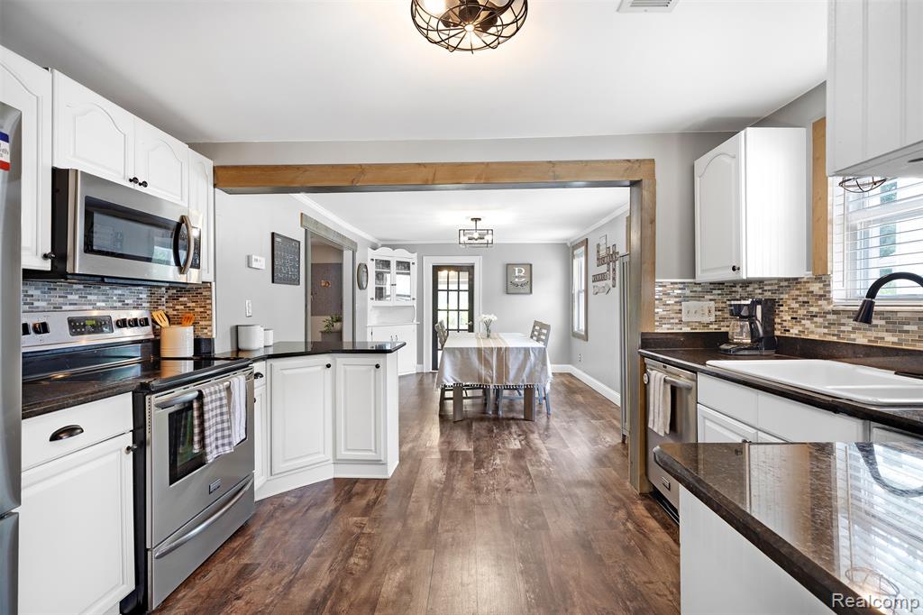 7677 Washburn, Washington, MI — Photo 9