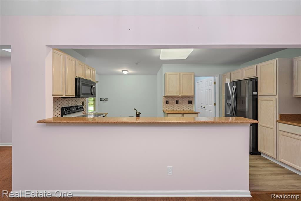 41432 Haggerty Woods Court, Canton, MI 48187 — Photo 13