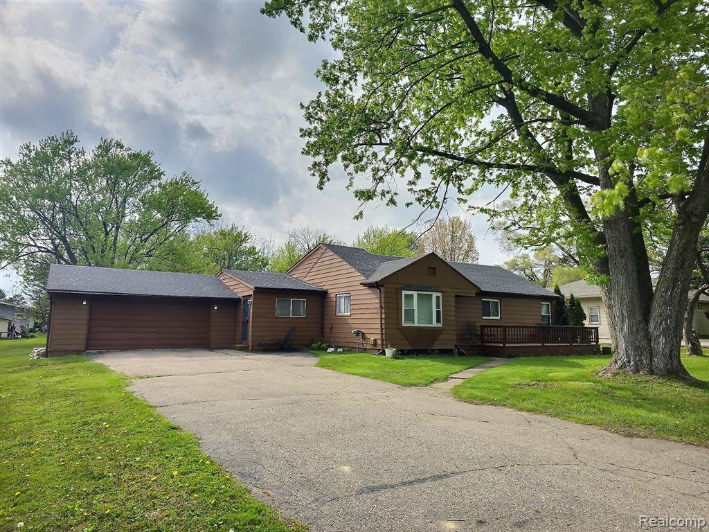 6449 Detroit Street, Mount Morris, MI 48458