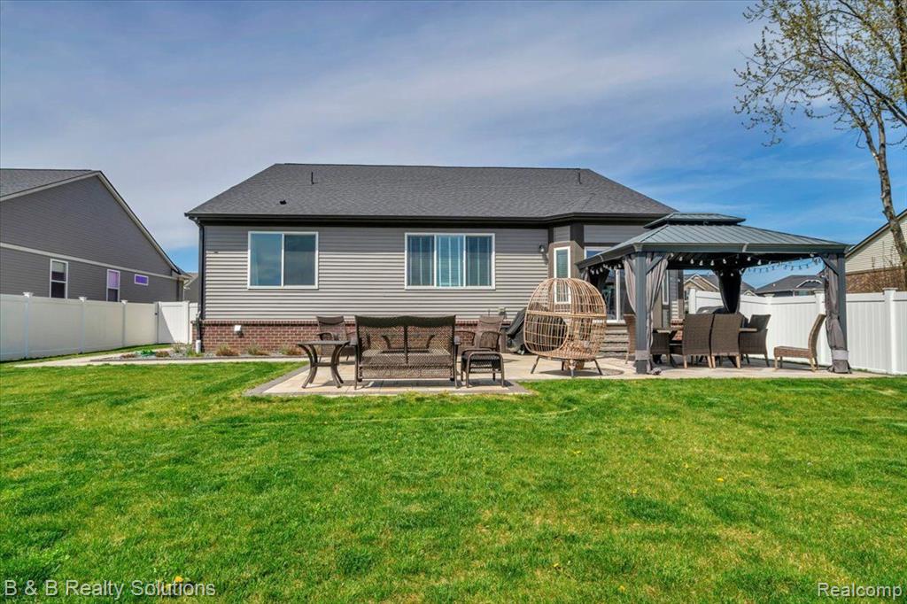 13182 SAVANNAH Drive, Romeo, MI 48065 — Photo 37