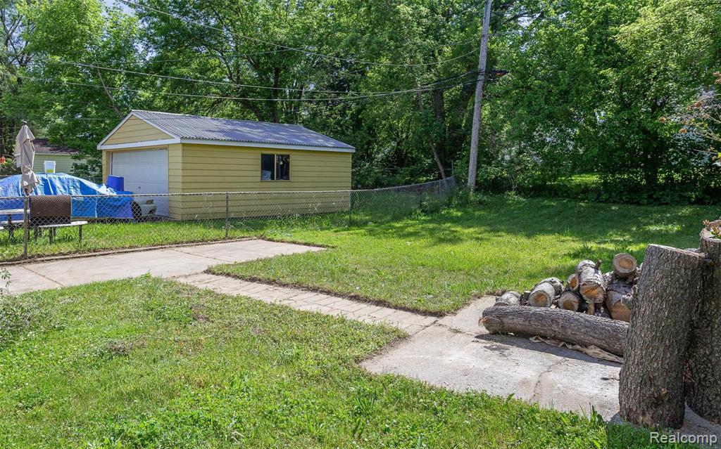 15489 DIXIE, Redford, MI 48239 — Photo 7