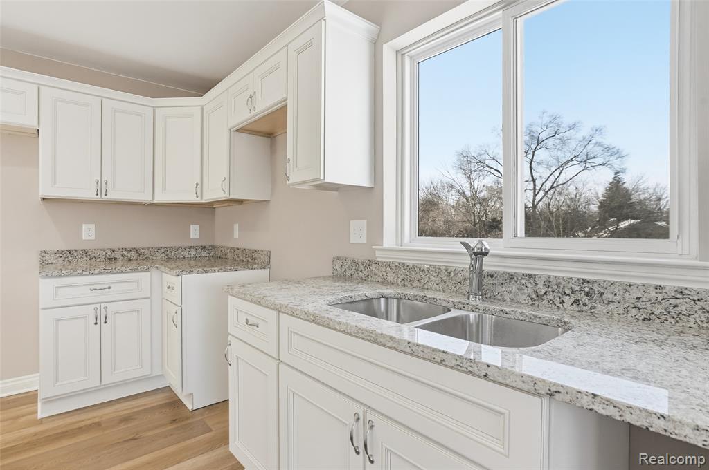 16515 Savor Lane, Clinton Twp, MI 48035 — Photo 15