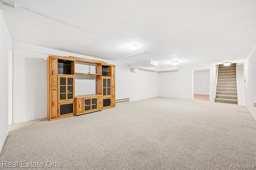 4885 Oak Hill Drive, 20, Waterford, MI 48329 — Photo 27