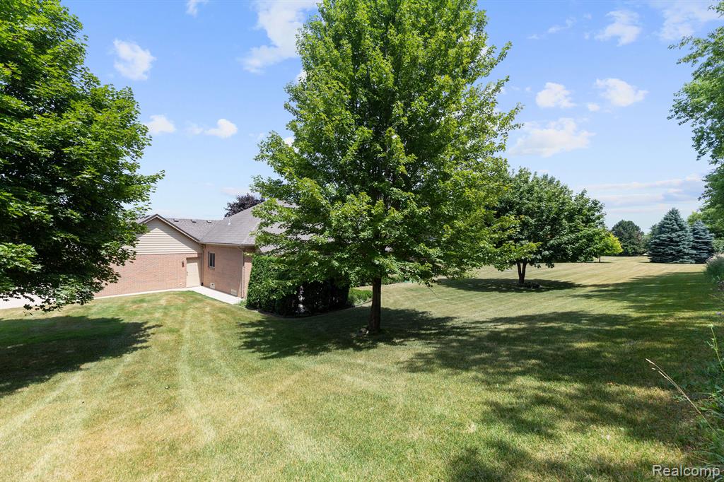 71064 BURLISON Lane, Bruce, MI 48065 — Photo 38