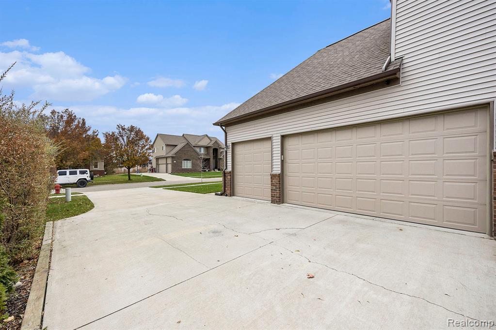 856 W Bay Shore Drive, Oxford, MI 48371 — Photo 38