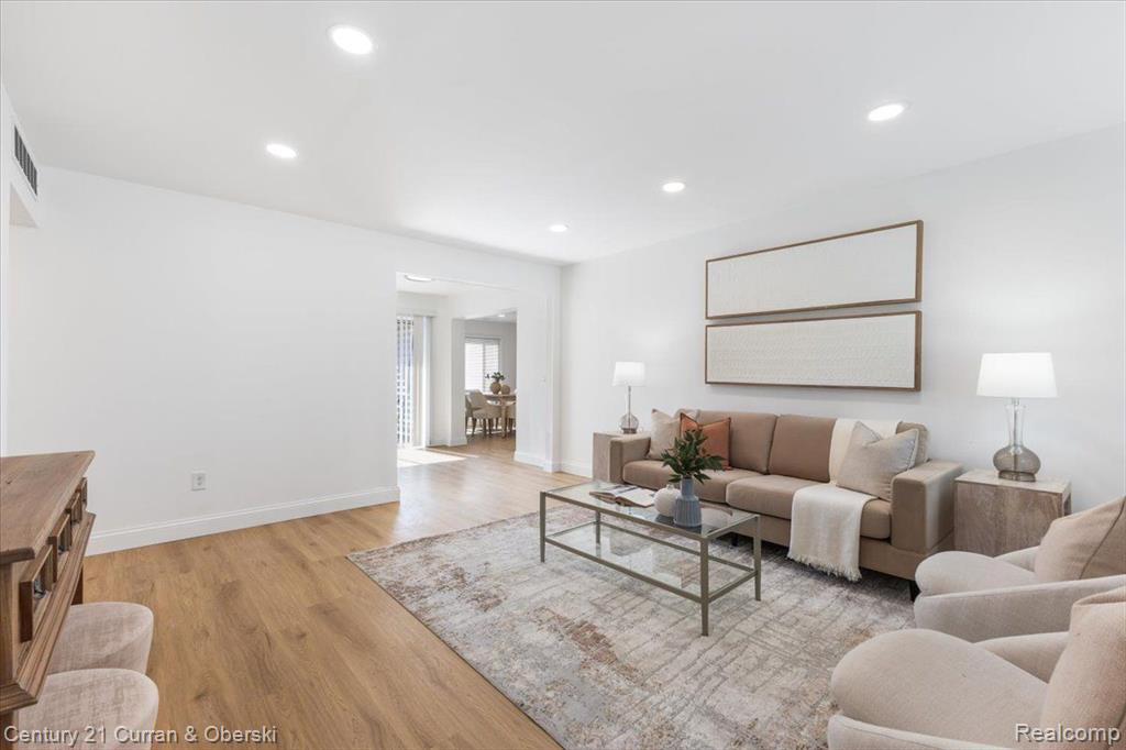 41981 QUINCE Drive, Novi, MI — Photo 2