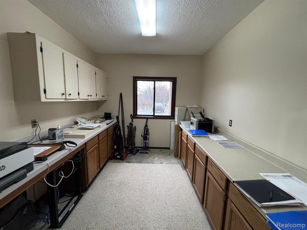 961 E MAPLE Street, Holly, MI 48442 — Photo 36
