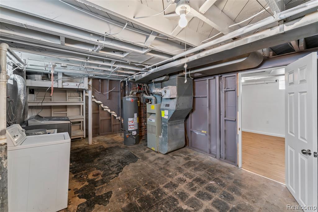 9099 STOUT Street, Detroit, MI 48228 — Photo 32
