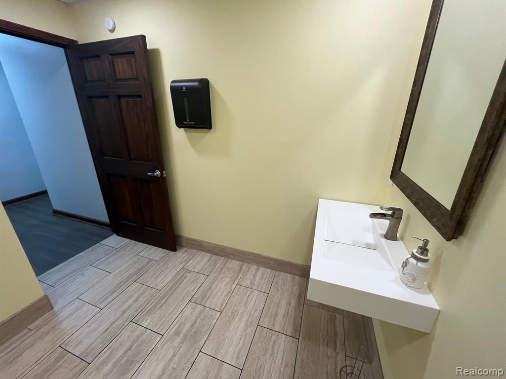 6748 ALLEN Road, Allen Park, MI 48101 — Photo 16