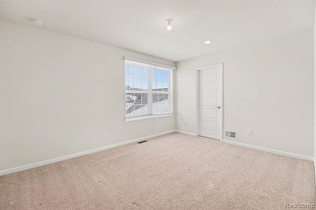 51529 Bloom Court, South Lyon, MI 48178 — Photo 24