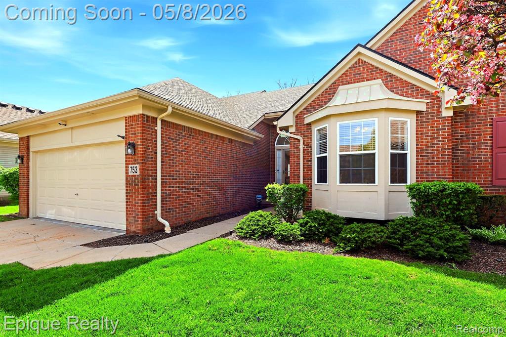 753 Woodhaven Drive, Commerce Twp, MI 48390 — Photo 3