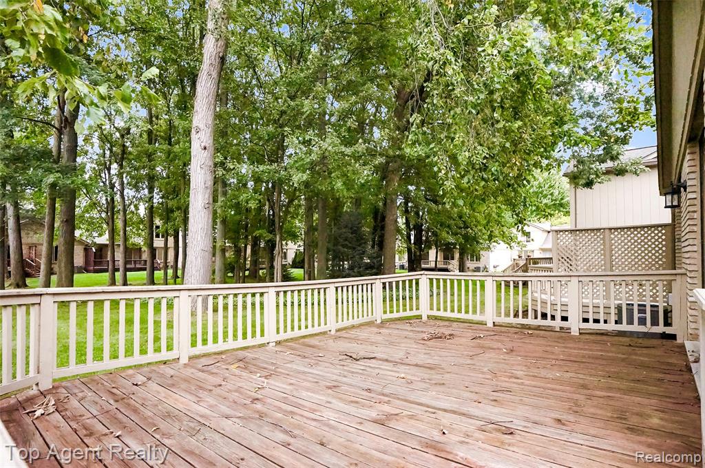 43088 W Kirkwood Drive, Clinton Twp, MI 48038 — Photo 40