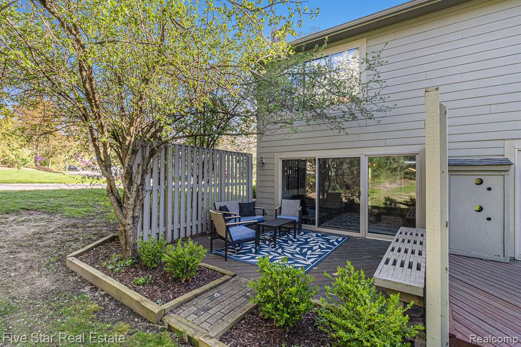 3171 Lakehaven Drive, Ann Arbor, MI 48105 — Photo 23