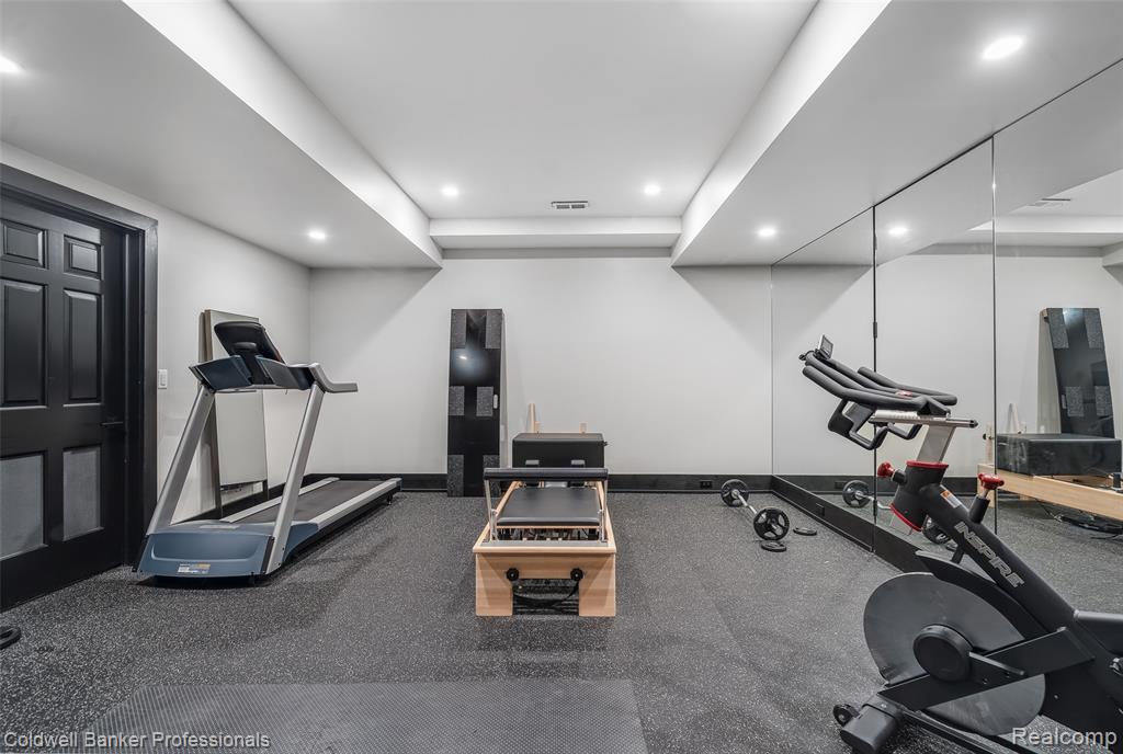 477 Dunston Road, Bloomfield Hills, MI 48304 — Photo 54