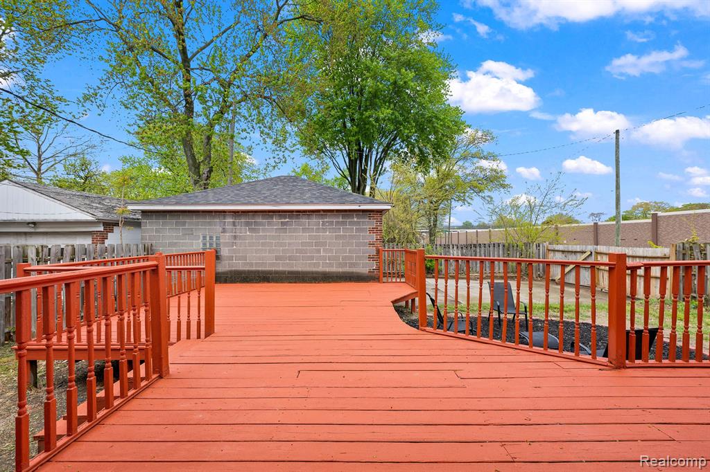 839 E HAYES Avenue, Hazel Park, MI 48030 — Photo 23