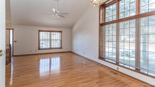 517 FAIRBROOK Street, Northville, MI 48167 — Photo 12