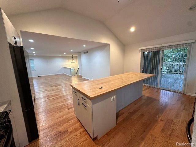 9025 GLASGOW Drive, White Lake, MI — Photo 40