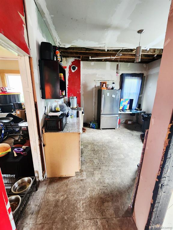 633 OWEN Street, Detroit, MI 48202 — Photo 5