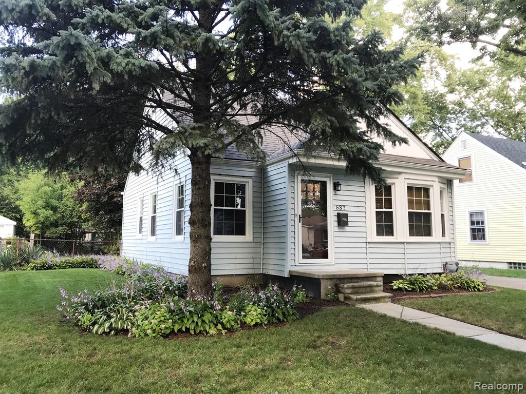 537 ROTH Boulevard, Clawson, MI — Photo 2