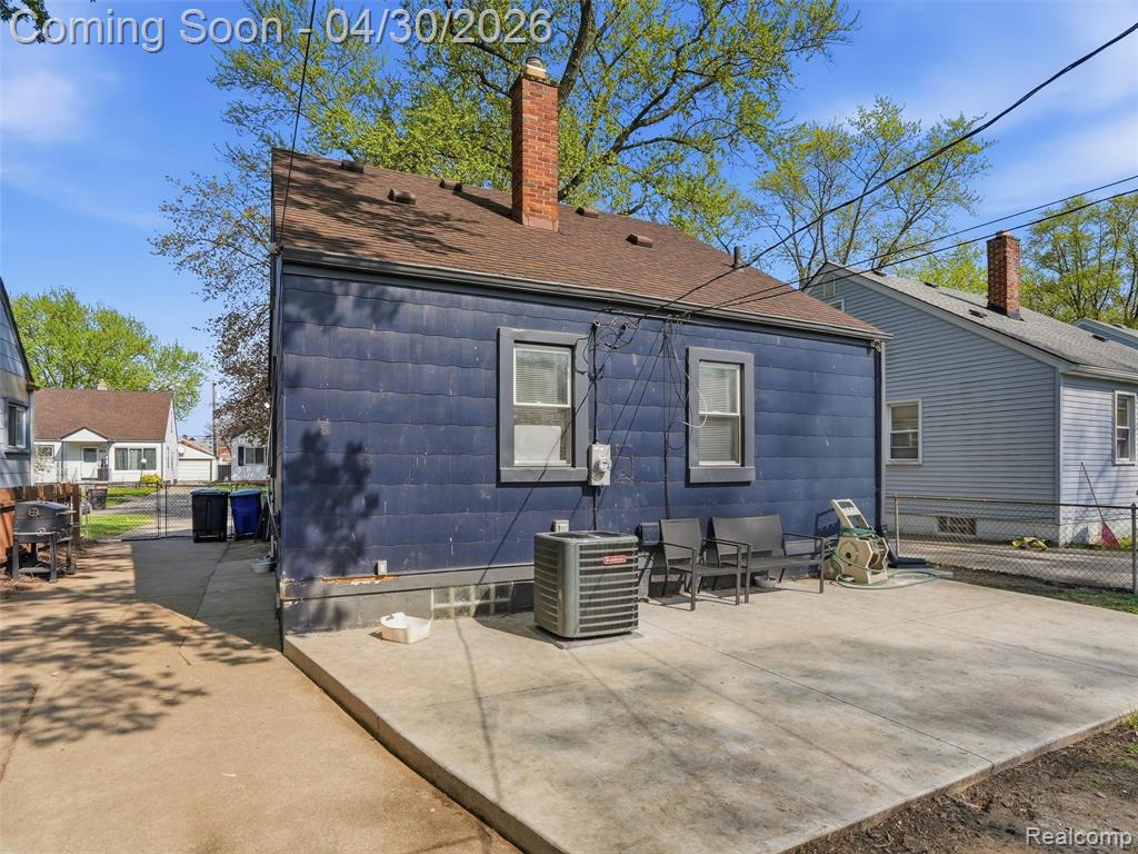 18901 Garfield, Redford, MI 48240 — Photo 30