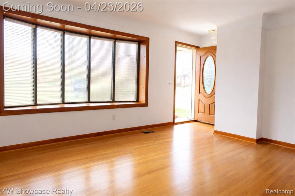 6206 Berwyn Street, Dearborn Heights, MI 48127 — Photo 3