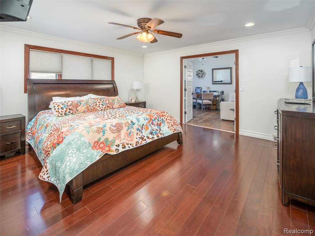 23750 E River Road, Grosse Ile, MI, 48138