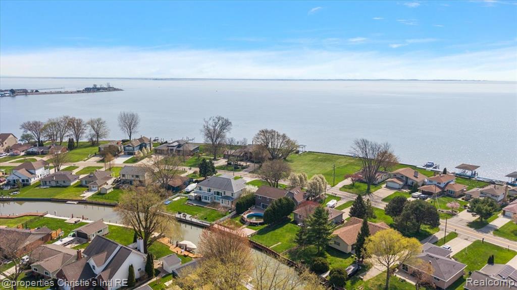 39173 Lakeshore Drive, Harrison Township, MI — Photo 32