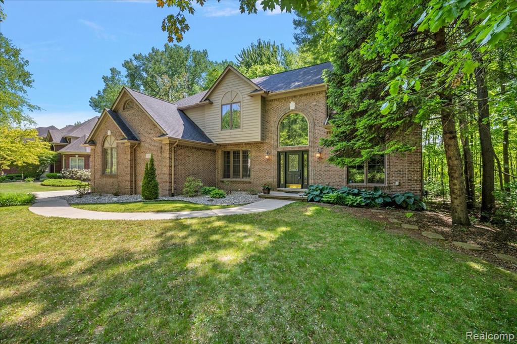 53629 WAYBURN Court, Utica, MI 48315 — Photo 3