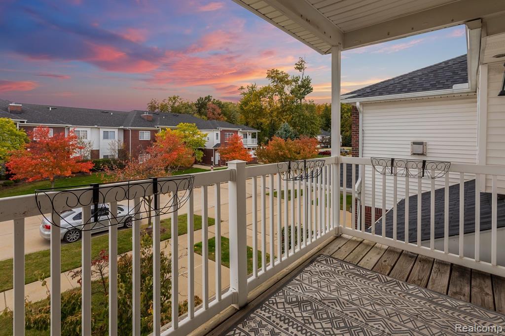 5529 TWIN OAKS Drive, Sterling Heights, MI 48314 — Photo 17