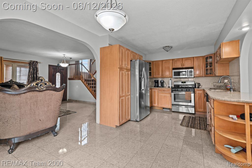 3 Morross Court, Dearborn, MI 48126 — Photo 8