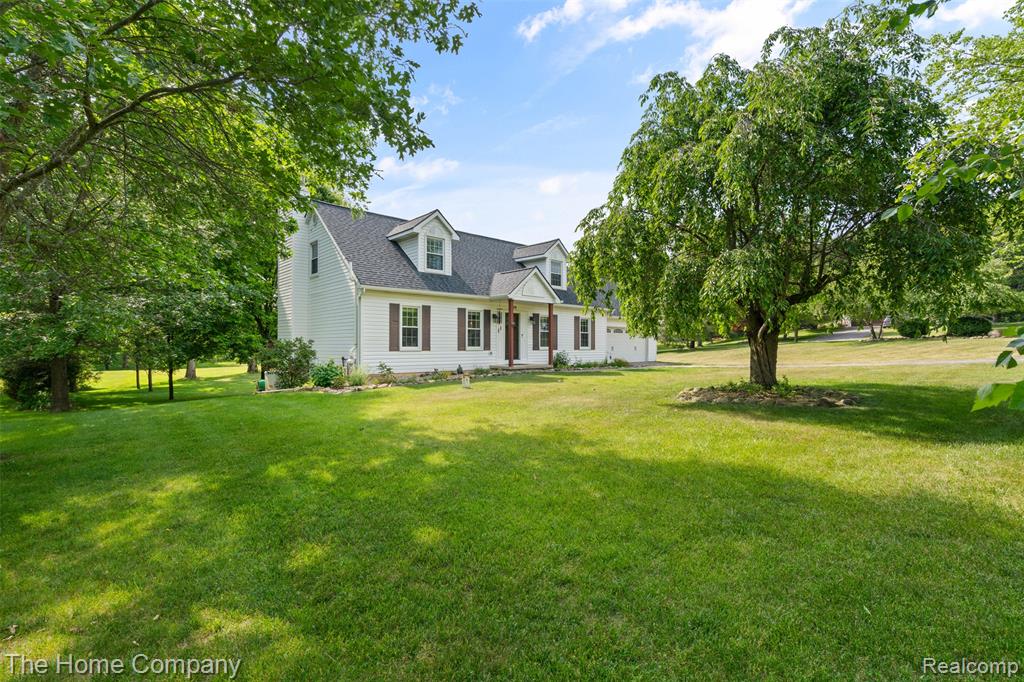 8320 Constitution Boulevard, Pinckney, MI 48169 — Photo 5