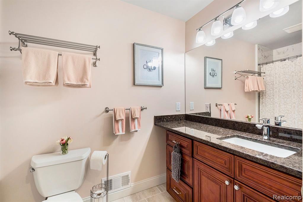 8266 Twilight Lane, Brighton, MI 48116 — Photo 17
