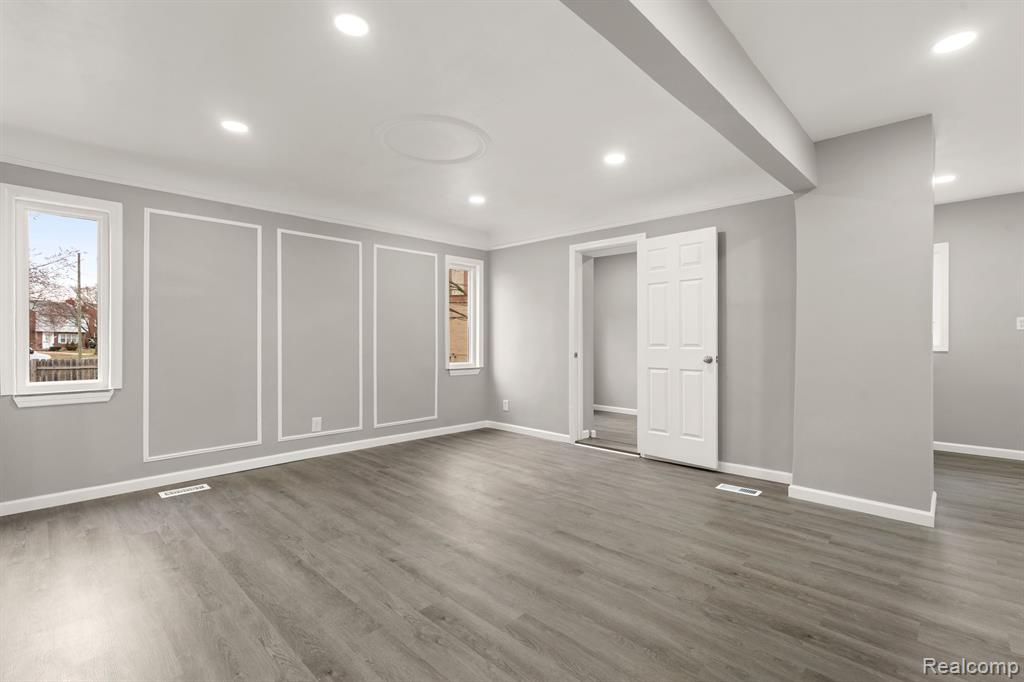 8520 FREDA Street, Detroit, MI 48204 — Photo 10